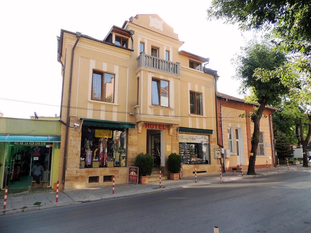 Guest House Solo Sumen Kültér fotó