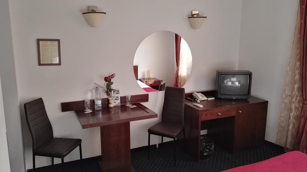 Guest House Solo Sumen Kültér fotó