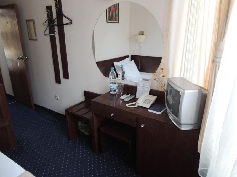 Guest House Solo Sumen Kültér fotó